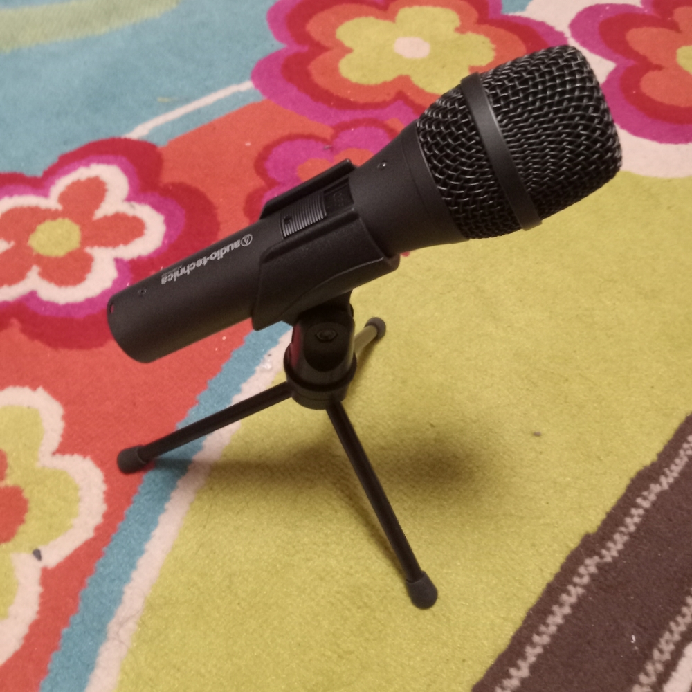 Microphone and Headphone Set - Picture 3 of 10